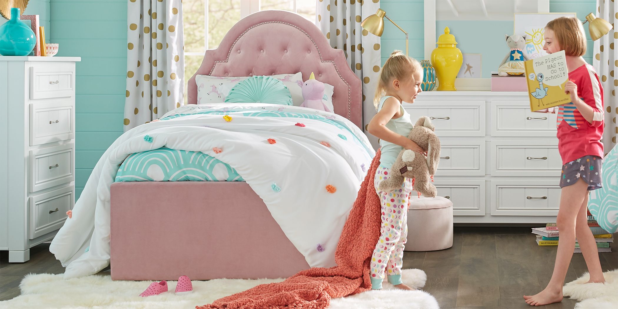 girls twin bedroom