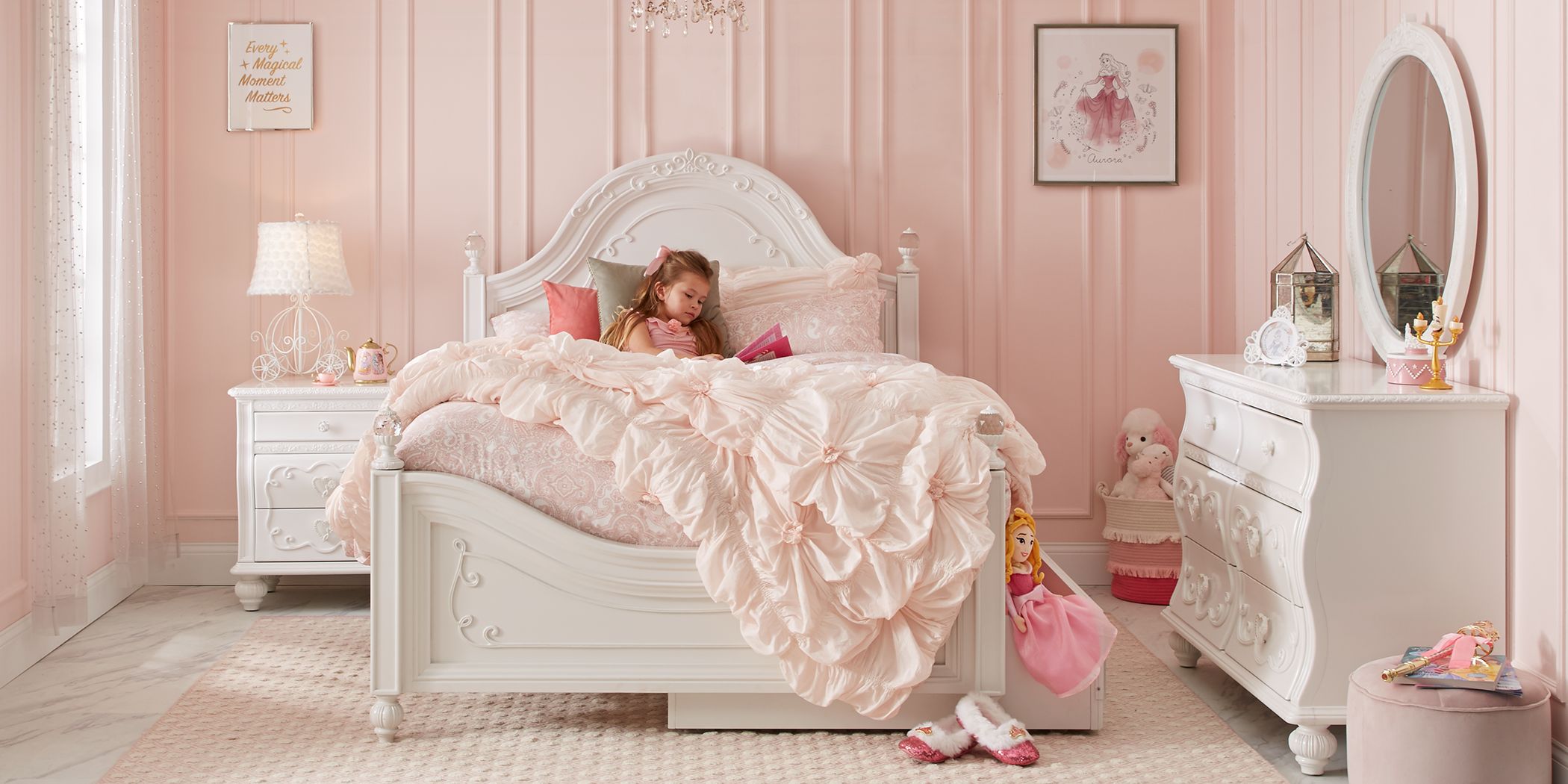 princess carriage bed rooms to go