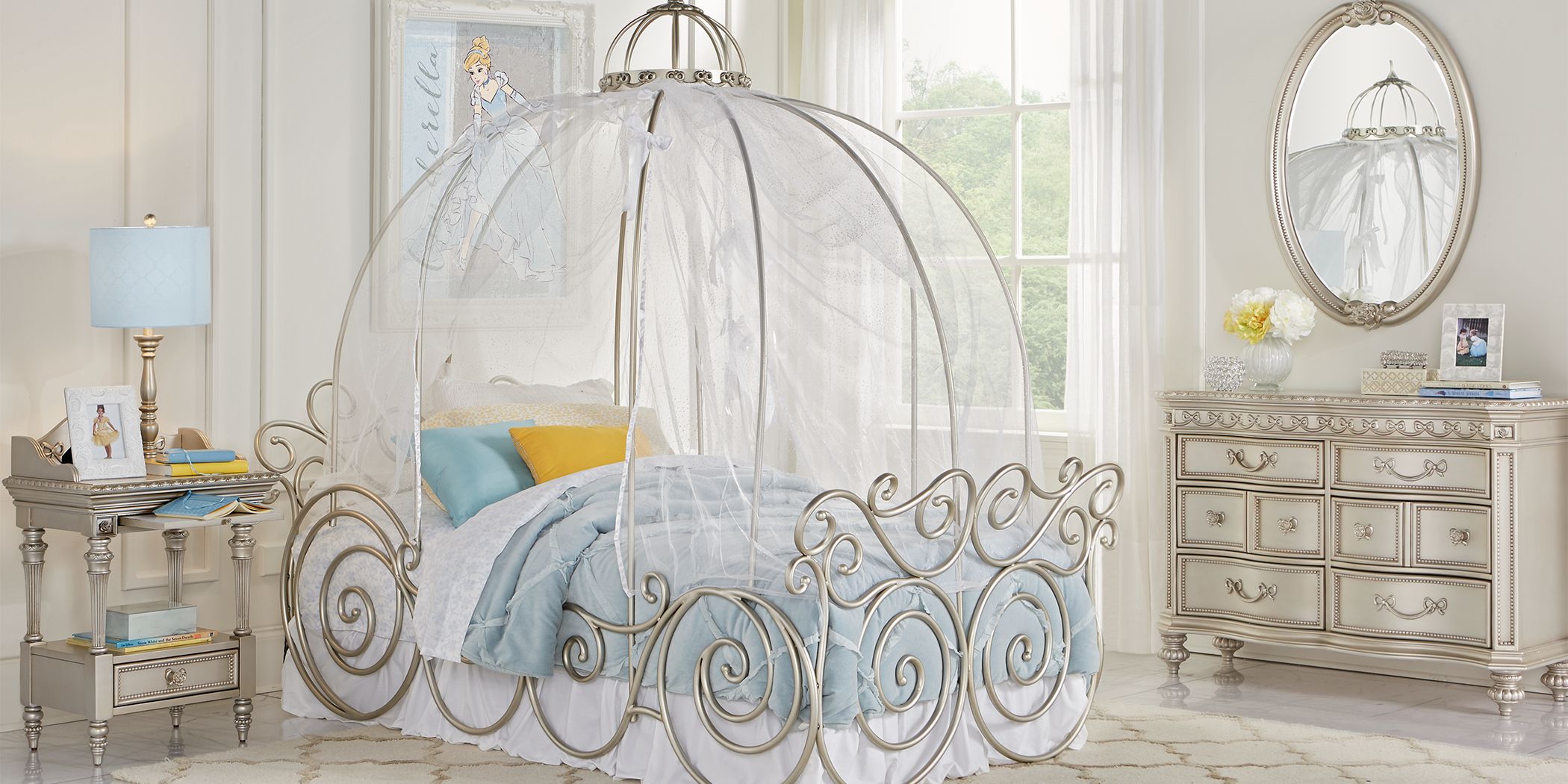 princess carriage bed rooms to go